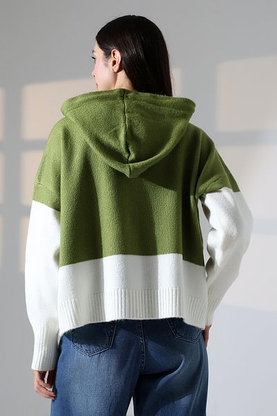 ALCHON V-Neck Hooded Lace-Up Long Sleeve Two-Color Panel Button Soft Texture Design Stylish Knitwear Cardigan
