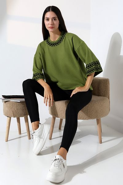 ALCHON Round Neck Half 3/4 Sleeve Patterned Jacquard Panel Loose Comfortable Basic Stylish Elegant Knitwear Sweater