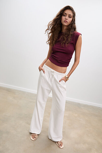 Stradivarius Mini Kol Büzgülü Dokulu Tişört