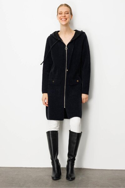 Desen Triko Women's Hooded Pocket Metal Button Aphrodite Knitwear Coat Black