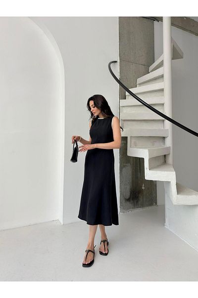 Serica Moda Black Crew Neck Midi Sleeveless Midi Dress