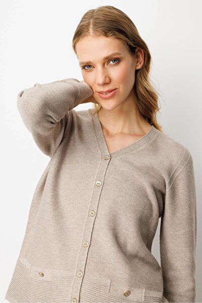 Desen Triko Women's V-Neck Buttoned Cardigan Mink