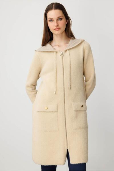 Desen Triko Women's Hooded Pocket Metal Button Aphrodite Knitwear Coat Beige