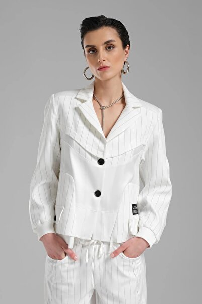 tw3 Дамско сатенено сако с детайлен дизайн от ленти и ленти