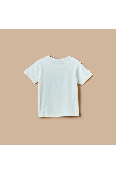 Juniors Car Print T-shirt with Short Sleeves and Crew Neck