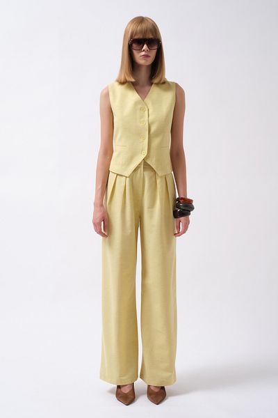 Black Fashion Flato Pocketed Buttoned Yellow Vest