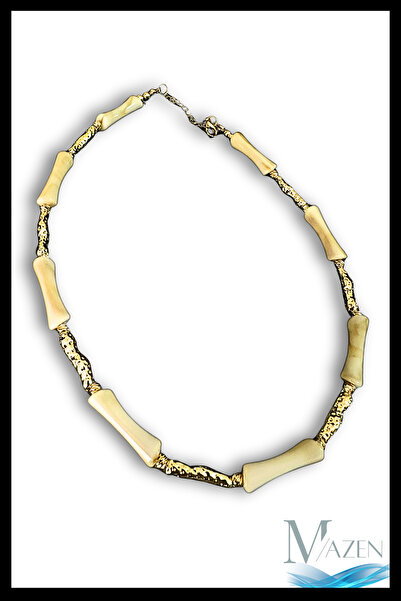 MAZEN Kemik Formlu Boncuklu Kolye | Gold Detaylı Özel Tasarım Aksesuar