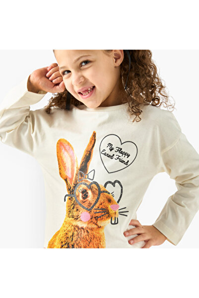 Juniors Graphic Print T-shirt with Long Sleeves