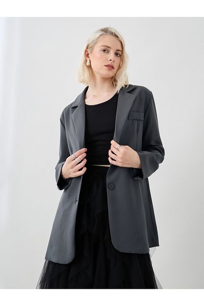 Styli Solid Long Sleeve Front Button Blazer