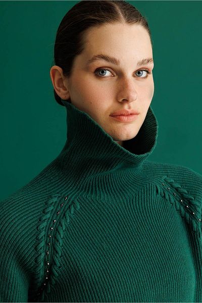 Desen Triko Women's Full Turtleneck Sleeve Beaded Wool Sweater Pre-War