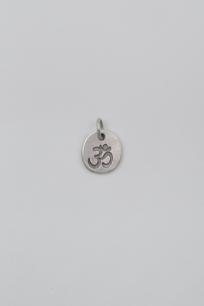 Bu Farklı Om Aum Sembolü Kolye Ucu - Antik Gümüş Kaplama - Kadın Erkek