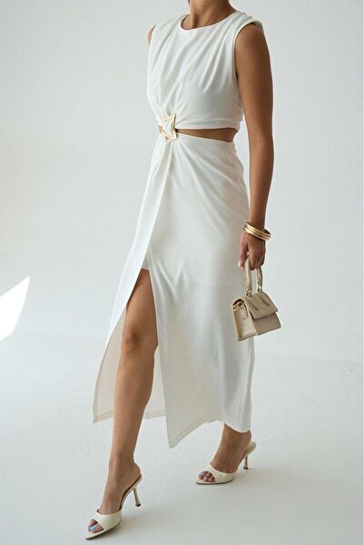 Distimi Дамска рокля с катарама тип „лодка“ и детайлно изрязан деколте в екрю