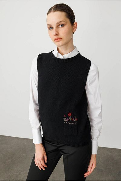 Desen Triko Women's Crew Neck Pocket Top Floral Embroidered Wool Sweater Black