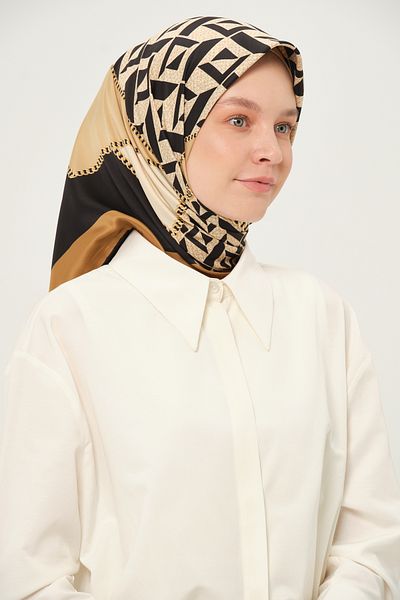 Madame Polo Printed Twil Scarf Multicolor Non-Slip 90X90 cm