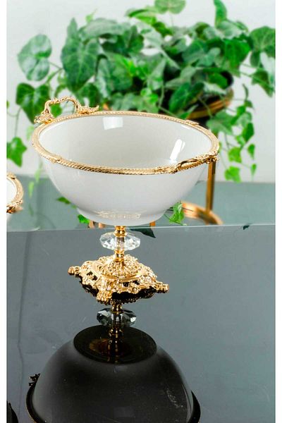 MaviDamla 26 cm Cast Metal Frame Footed Porcelain Bowl Gold
