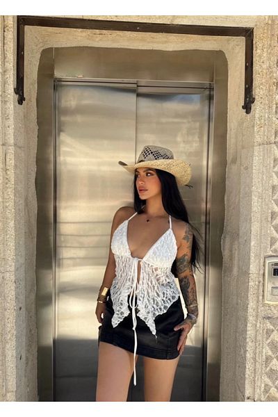 Mels Lace Neck Tie Full Body Crop