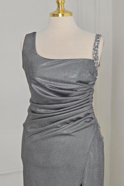 Yonca Moda Evi Gümüş Parlak Taşlı Abiye 3010