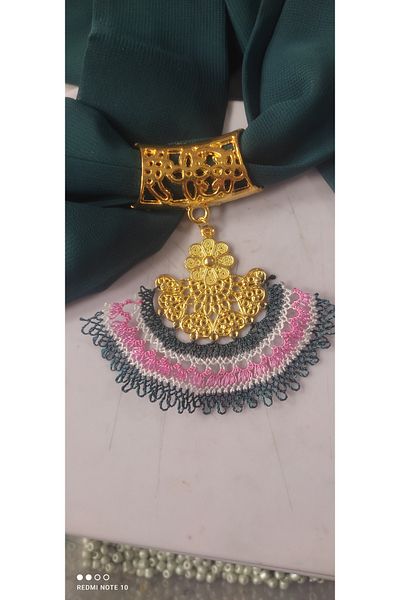 Kevser nur tuhafiye Needle embroidered scarf