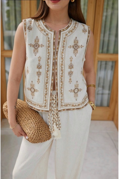 BRTC design Women's Cream Ethnic Embroidered Tassel Detailed Vest Trousers Linen Suit