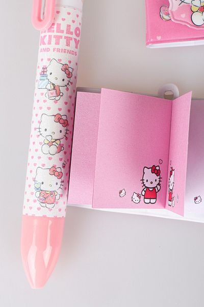 Hello Kitty SEZON NOU LICENȚAT CU DEKOMUS HELLO KITTY 6 CULORI PENĂ ȘI BLOC DE NOTE PACHET DE 2