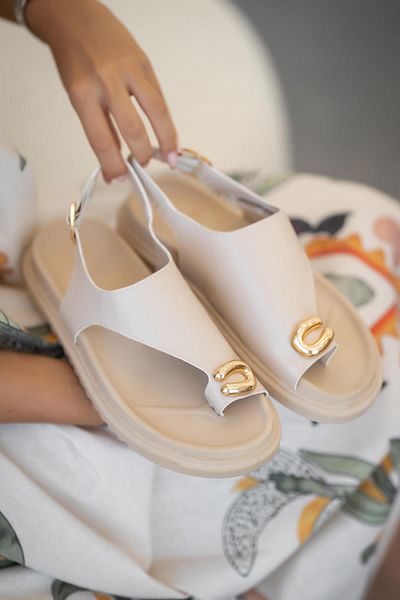 Parponi Venny Women's Leather Flip Flops Sandals Beige