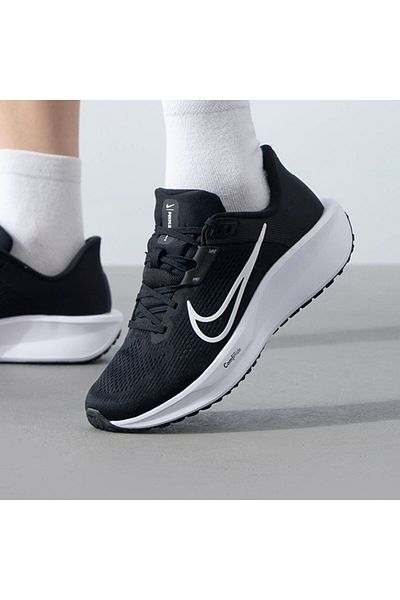 Nike Sports Shoes Quest 6 Running Shoes Unisex Sneakers