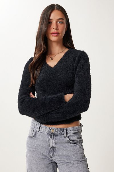 Happiness İstanbul Woman's Black V-Neck Bearded Knit Sweater NF00072