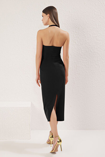 Trendyol Collection Schwarzes, detailliertes, gewebtes, stilvolles Abendkleid für die Nacht, Abschlusskleid TPRSS25EL00014