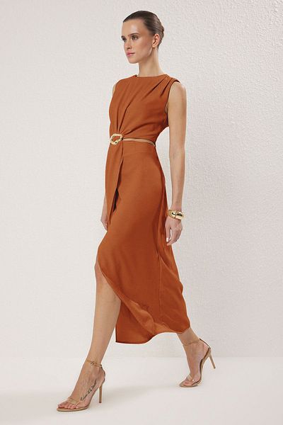 Trendyol Collection Rochie maxi din crepon țesut în linie A, decupată și accesorii TWOSS25EL00017