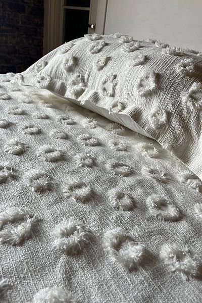 best house decor 250X260 Best House Double Bedspread with Pompom