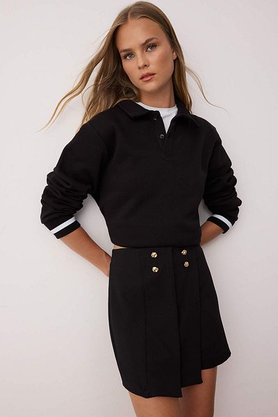 Trendyol Collection Black Button Detailed Shorts Skirt Shorts & Bermuda Twoaw26Sr00010