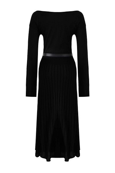 Trendyol Collection Black A-Line Boat Neck Maxi Knitwear Dress with Belt Twoaw26El00013