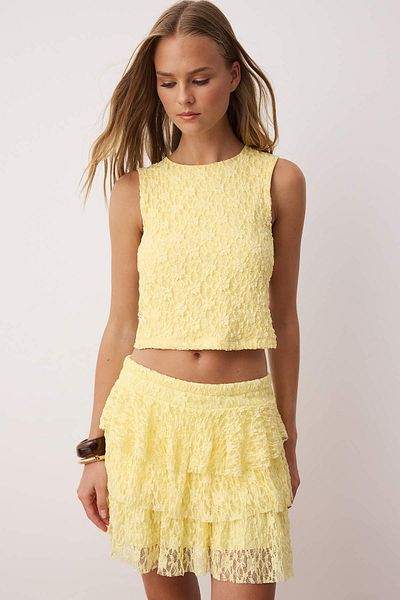 Trendyol Collection Gelbe Shorts & Bermudas TWOSS25SR00236