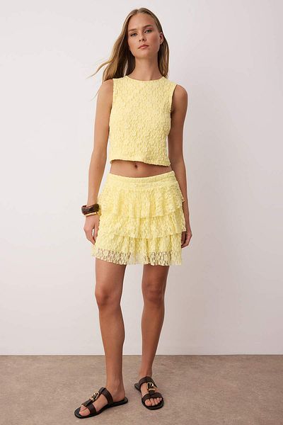 Trendyol Collection Gelbe Shorts & Bermudas TWOSS25SR00236