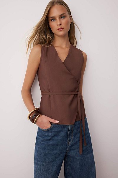 Trendyol Collection Кафяв двуредов елек TWOAW26YE00018