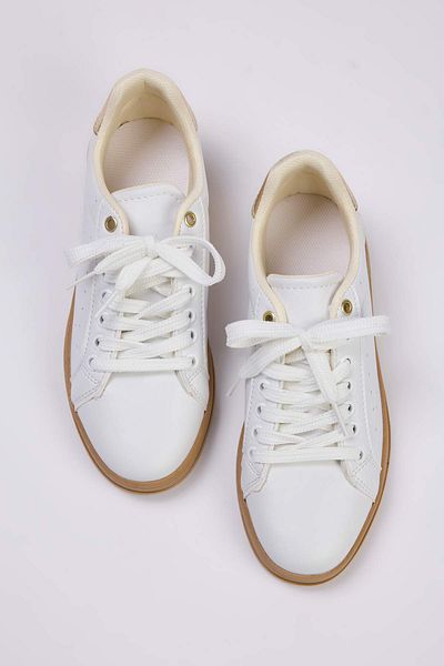 TRENDYOL SHOES White Metallic Gold Retro Micro Hole Pattern Lace up Women's Sports Shoes Takaw26Sn00014