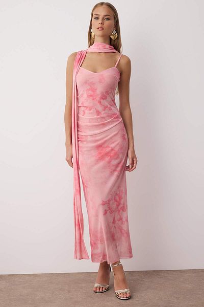 Trendyol Collection Rochie maxi tricotată din tul cu detaliu eșarfă fucsia TPRSS25EL00314