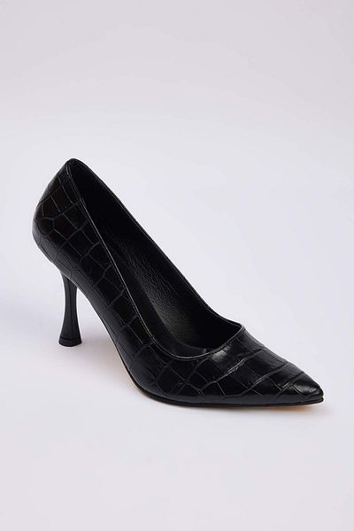 TRENDYOL SHOES Black Crocodile Patterned Pointed Toe Women's Classic Thin Heeled Stiletto Shoes 
 Takeaw26To00001