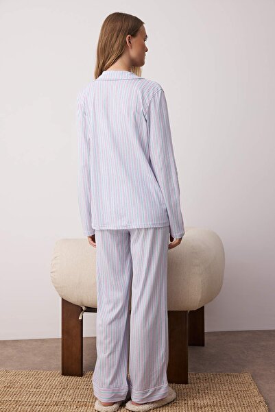 Trendyol Collection Lilac ριγέ 100% βαμβακερό πουκάμισο και παντελόνι Sleepwear Set - THMAW24PT00144