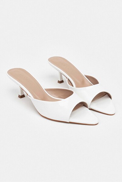NİŞANTAŞI SHOES Promise White Patent Leather Pointed Toe Women's Thin Heeled Slippers