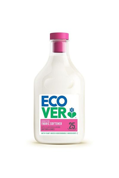 Ecover منعم الأقمشة برائحة زهر التفاح واللوز، يُنعم الملابس، برائحة التفاح المنعشة ورائحة تدوم طويلاً