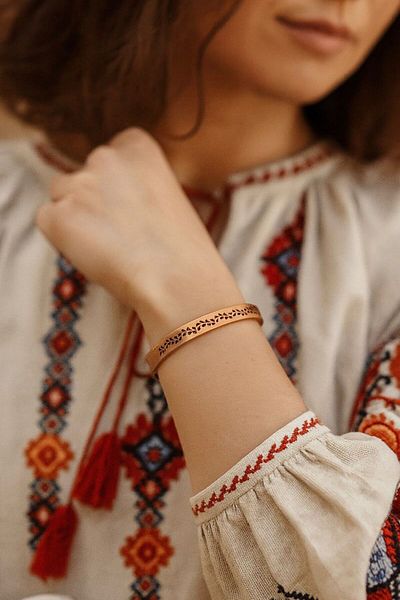Bermecy Vina Deserted. |   100% Magnetic Field Protective Olive Motif Copper Women's Bracelet