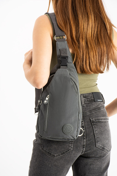 Sanmorris Geantă de damă cu curea încrucișată de culoare gri închis - țesătură șifonată