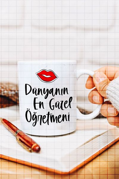 ÇELİKLER HEDİYE World's Most Beautiful Teacher Printed Mug