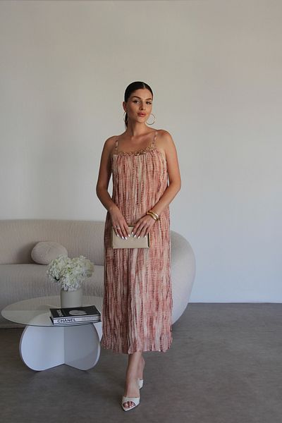 Julidress Φόρεμα σιφόν με λεπτομέρεια με χρυσό μεταλλικό δαχτυλίδι και λουράκι