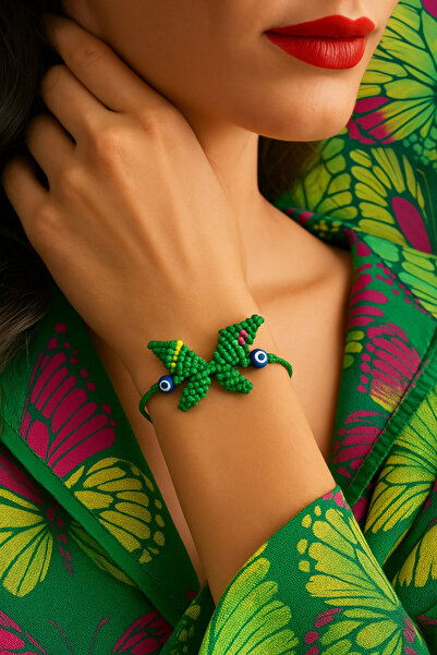 Puffy Butterfly Patterned Macrame Bracelet – Green & Evil Eye Bead Detailed