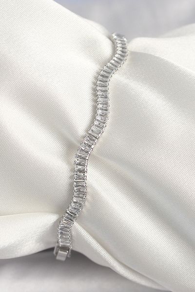 Skygo Silver Color Zircon Stone Brass Bracelet Model Tj-Bb6925