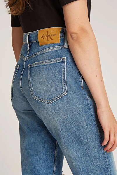 Calvin Klein MOM JEAN Kadın Jeans J20J224513-1A4