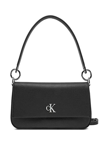 Calvin Klein حقيبة كتف بأحرف مونوغرام الحد الأدنى