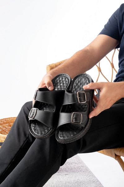 Slipcat Daily Comfortable Anatomical Soft Sole Stylish Buckle Men's Outdoor Slippers